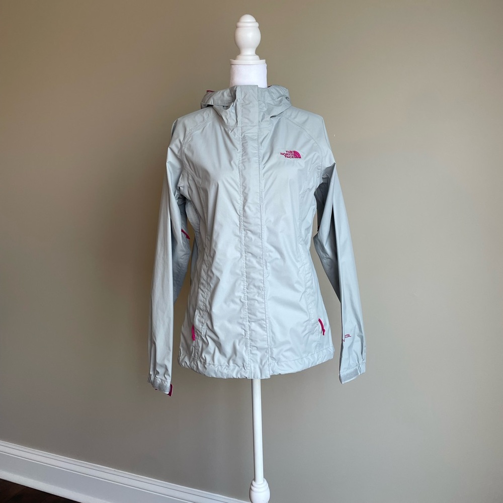 The North Face HYVENT 2.5L Outerwear / Windbreaker / Jacket/ Coat